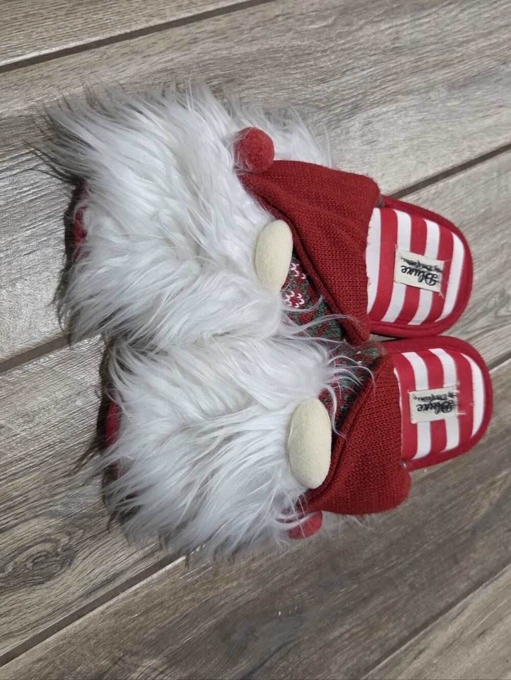 Slippers size 10 Dearfoams Santa Gnome slippers